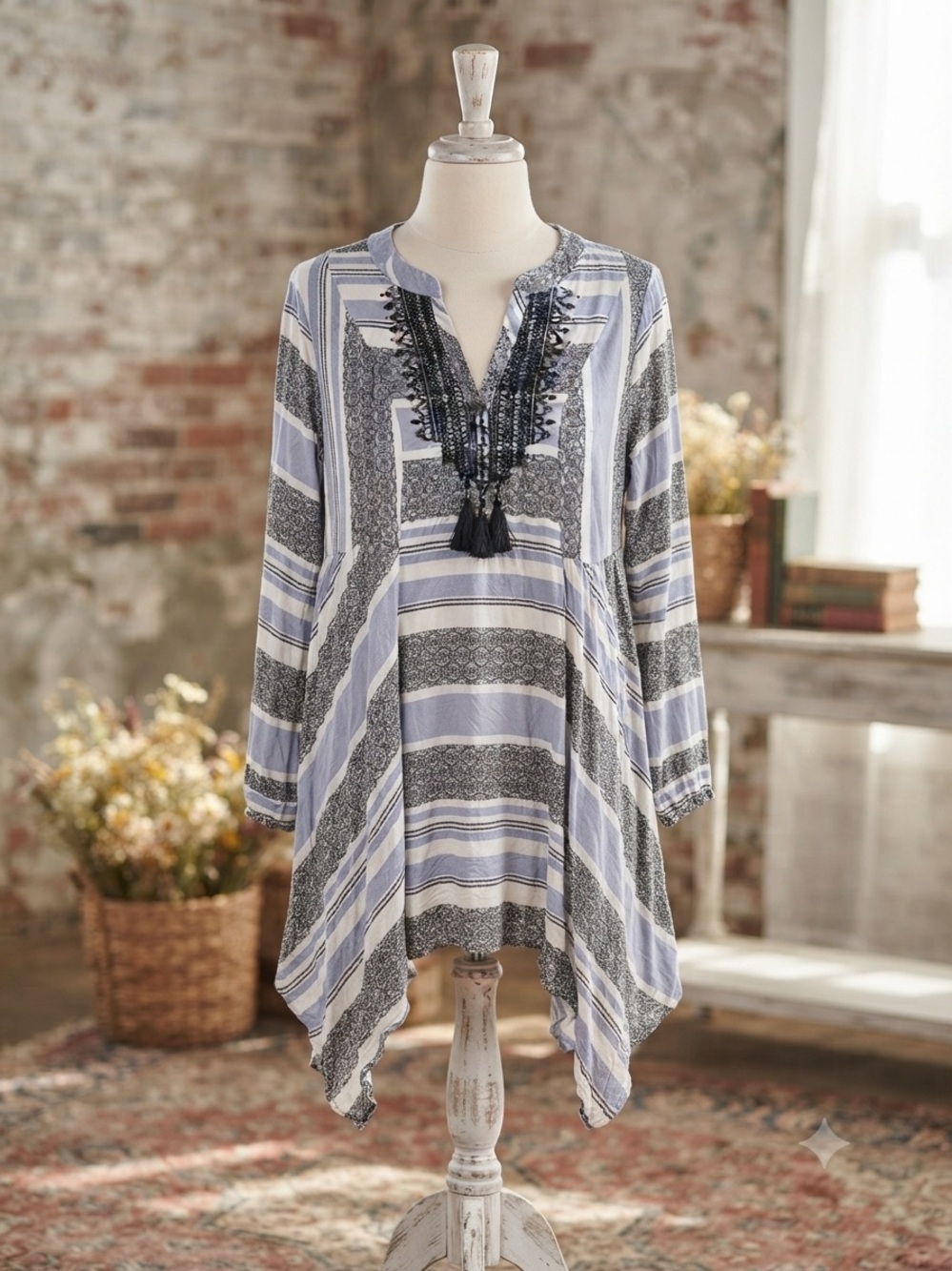 Knox Rose Asymmetrical Tunic Dress in Blue, White & Black